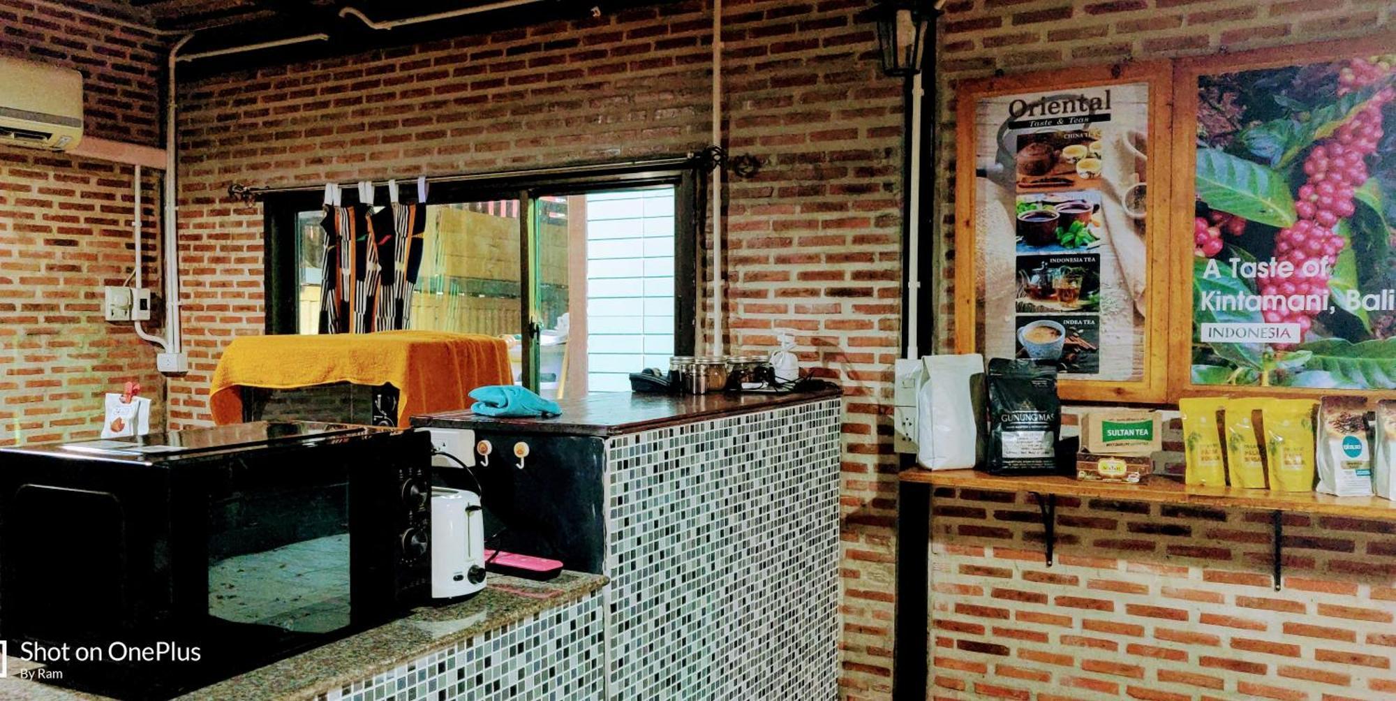 V House Hotel Phra Nakhon Si Ayutthaya Exterior foto